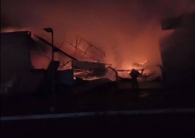 В Рязани горит крупнейший торговый центр: видео