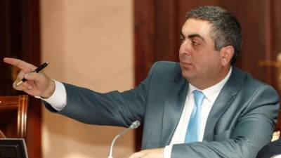 Арцрун Ованнисян - Официальный представитель Минобороны Армении подал в отставку - russian.rt.com - Армения
