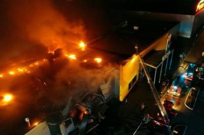 В Рязани потушили крупный пожар в торговом центре