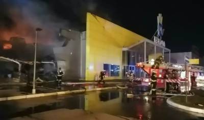 В Рязани сгорел крупный торговый центр