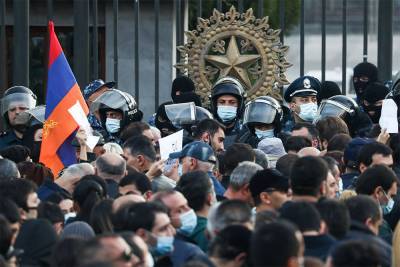 В Ереване задержали больше 10 оппозиционеров по делу о протестах