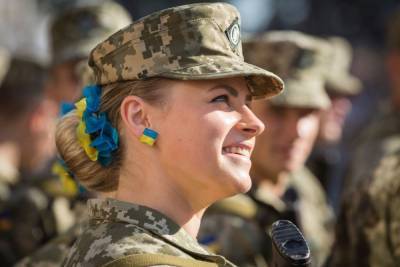 Женщины в военных конфликтах: невероятные достижения НАТО за последние годы