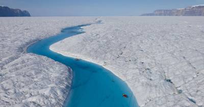 Подо льдами Гренландии может быть 1000-километровая река