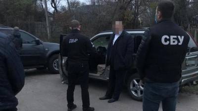 На Черниговщине главу ОТО задержали на получении 630 тысяч взятки: фото