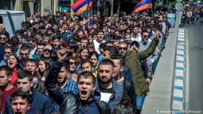 В Армении суд освободил задержанных лидеров оппозиции