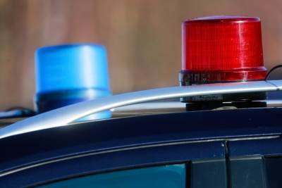 Полицейские ранили мужчину с ножом в ходе спецоперации в Биле