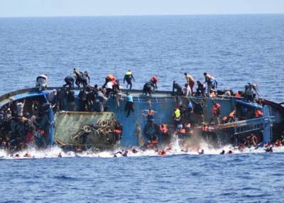 У берегов Ливии затонуло судно с мигрантами
