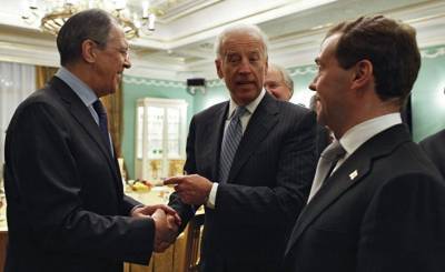 TAC: Джо Байден должен остановить новую холодную войну с Россией