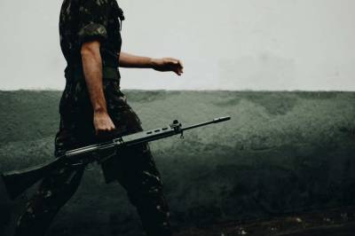 Военные эксперты оценили вооружение миротворцев из России в Нагорном Карабахе