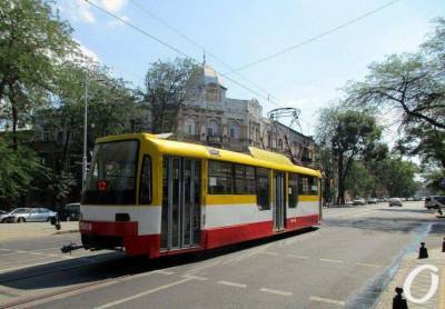 Одесситку сбил трамвай на Котовского