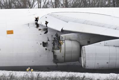 Заход на аварийную посадку Ан-124 в Новосибирске сняли на видео