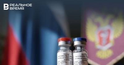 В Кремле сообщили, что массовая вакцинация от коронавируса начнется в «ближайшие месяцы»