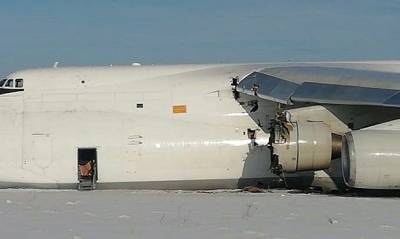 В аэропорту Новосибирска совершил аварийную посадку грузовой самолет Ан-124