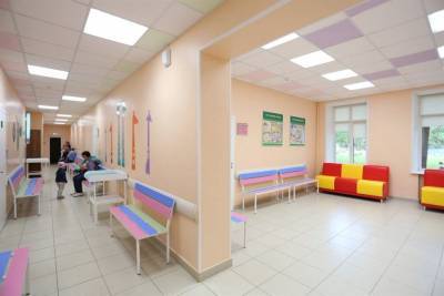 Ремонт детской консультации Сурской районной больницы завершится в конце ноября