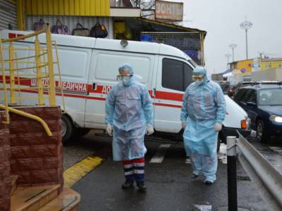 За сутки в Киеве зафиксировали более 1000 новых случаев заражения коронавирусом