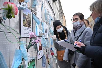 В Петербурге разобрали «народную» стену памяти медикам, умершим от коронавируса
