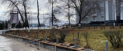 В Дзержинске восстанавливают ограждение Дворца культуры химиков