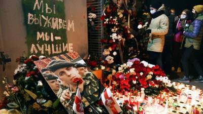 По всей Беларуси проходят акции памяти убитого Романа Бондаренко
