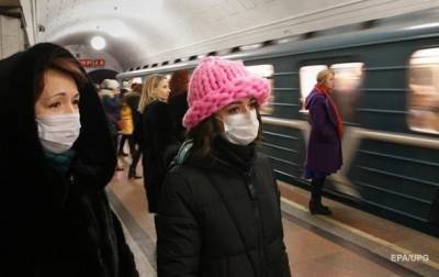 Пассажиропоток киевского метро за полгода упал почти на половину