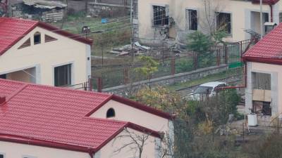 Жители района в НКР поджигают дома из-за его перехода Азербайджану