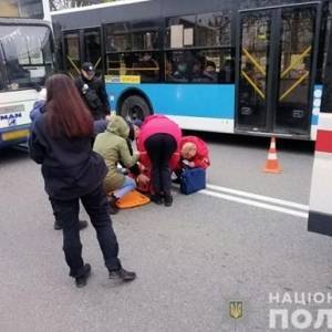 На переходе в Хмельницком автобус сбил детей. Фотофакт
