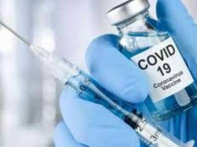 Массовая вакцинация от COVID-19 может начаться в начале следующего года - иммунолог