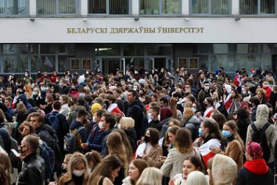 Лукашенко пообещал разобраться с протестующими студентами по-мужски