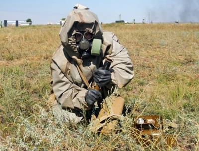 Военные химики отмечают День войск радиационной, химической и биологической защиты России