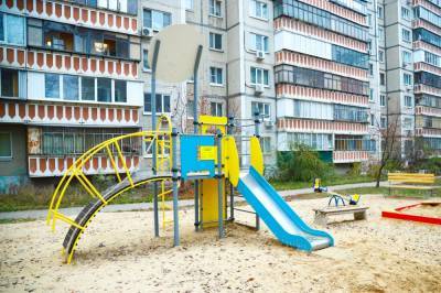 Все больше детских площадок появляется во дворах Липецка