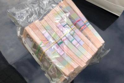 В Одесской области полицейский вымогал деньги за контрабанду спиртного