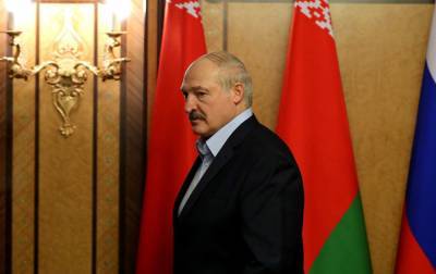 Лукашенко пригрозил санкциями Украине за позицию по протестам