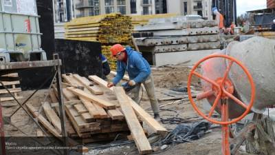 Недвижимость может подорожать из-за дефицита строителей в России