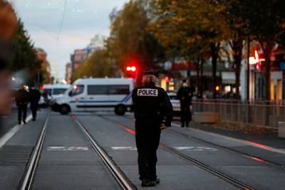 Обнаружена связь террориста из Ниццы с убийством учителя под Парижем - lenta.ru - Франция - Париж