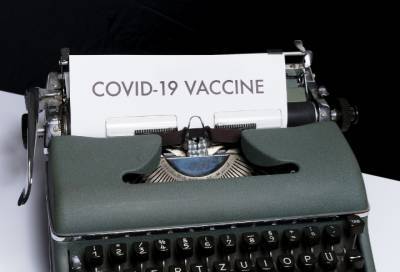 Глава Минздрава рассказал об эффективности российских вакцин от COVID-19