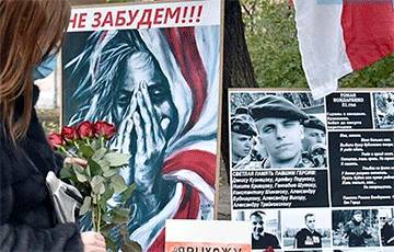 Появилось видео, как трое убийц похищали Романа Бондаренко с «площади Перемен»