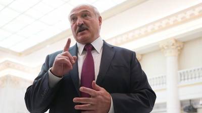 Лукашенко заявил о готовности поделиться полномочиями с другими ветвями власти