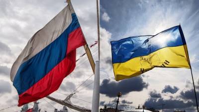Захарова назвала скандалы из-за русского языка на Украине верхушкой айсберга