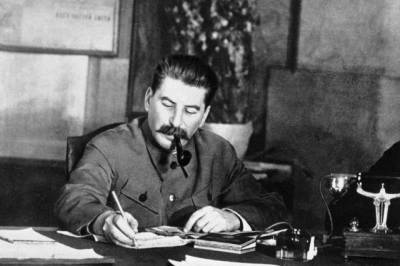 Распорядок дня Сталина: сколько работал «вождь народов»