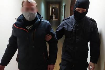 Костромские полицейские поймали наркодиллера, который «обслуживал» сразу несколько областей
