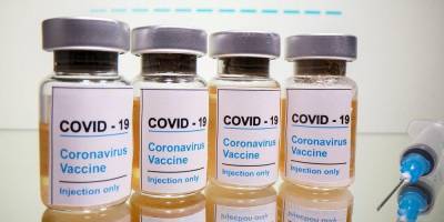 Минздрав ведет переговоры с рядом производителей вакцин от коронавируса — Степанов