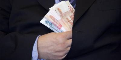 В Сочи двоих чиновников администрации уволили за сокрытие денег и недвижимости