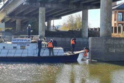 Специалисты приступили к инструментальному обследованию моста через реку Царев в створе улицы Боевой