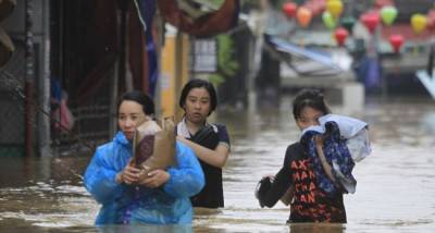 Вьетнам готовится к удару шторма, который убил на Филиппинах 53 человека