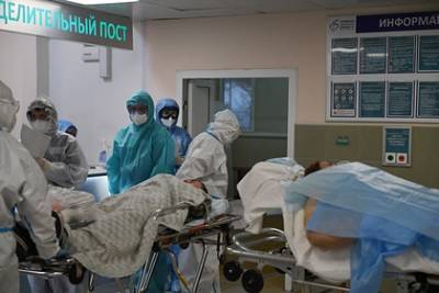 Врач назвал условие для снижения числа новых случаев коронавируса в России