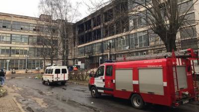 На территории ЛЭМЗ в Петербурге вновь произошел пожар