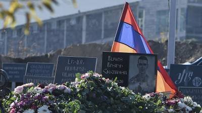 Баку и Ереван обменялись телами погибших в конфликте в НКР