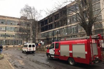 В Петербурге повторно загорелся электромеханический завод