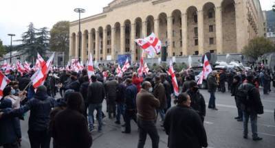 На защиту голосов: возле парламента Грузии собрали акцию протеста – видео - news.24tv.ua - Грузия