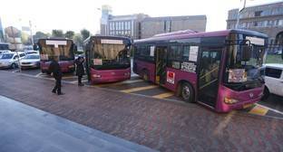 11 автобусов вывезли карабахцев из Еревана в Степанакерт