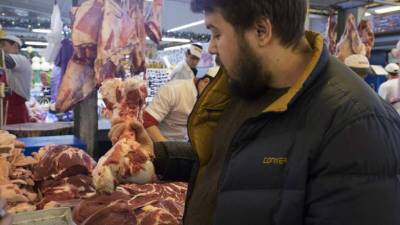 Как правильно выбирать мясо, рассказали специалисты - lenta.ua